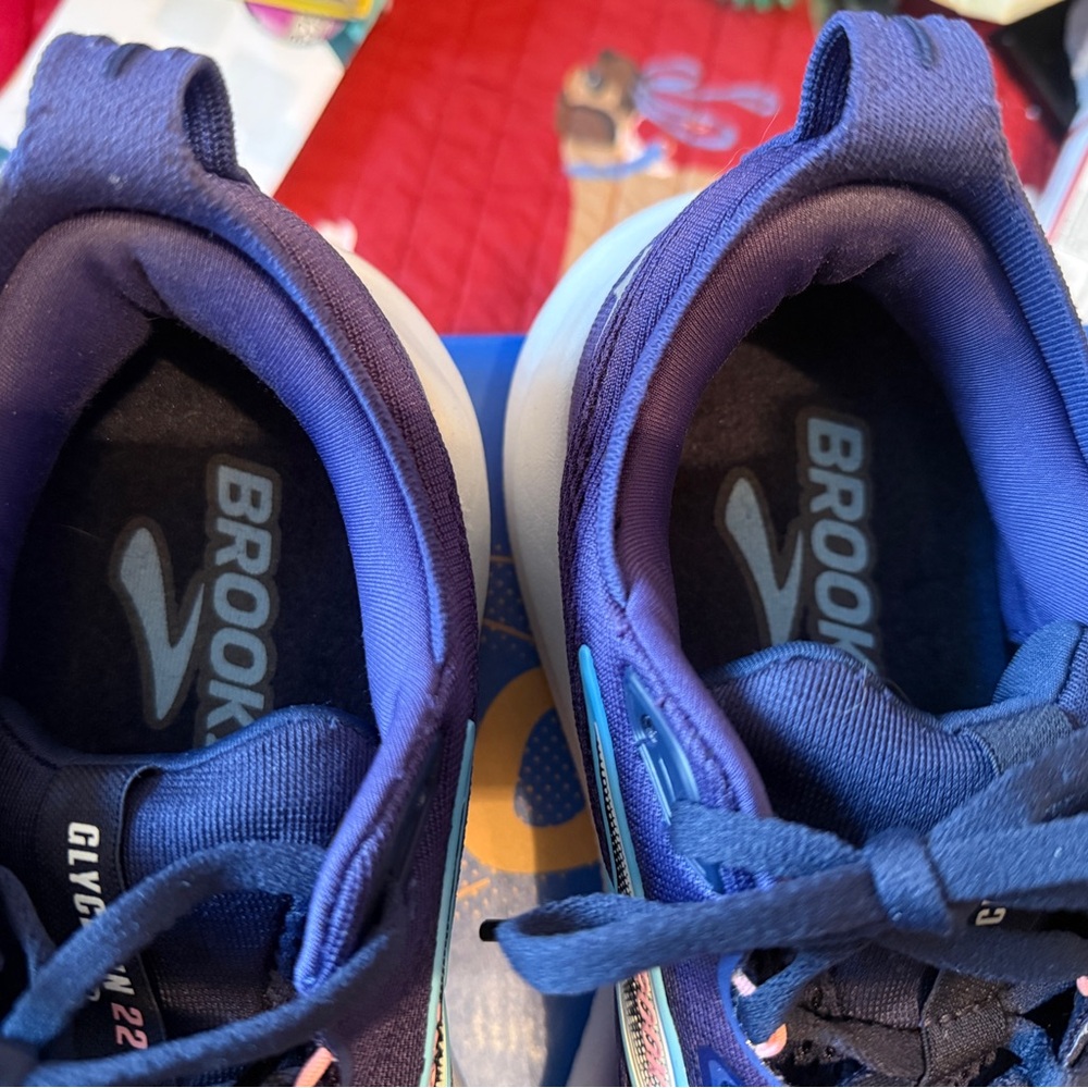 Brooks Glycerin 22 Running Shoes Dark Blue with Light Blue/Purple Accents - Picture 5 of 6